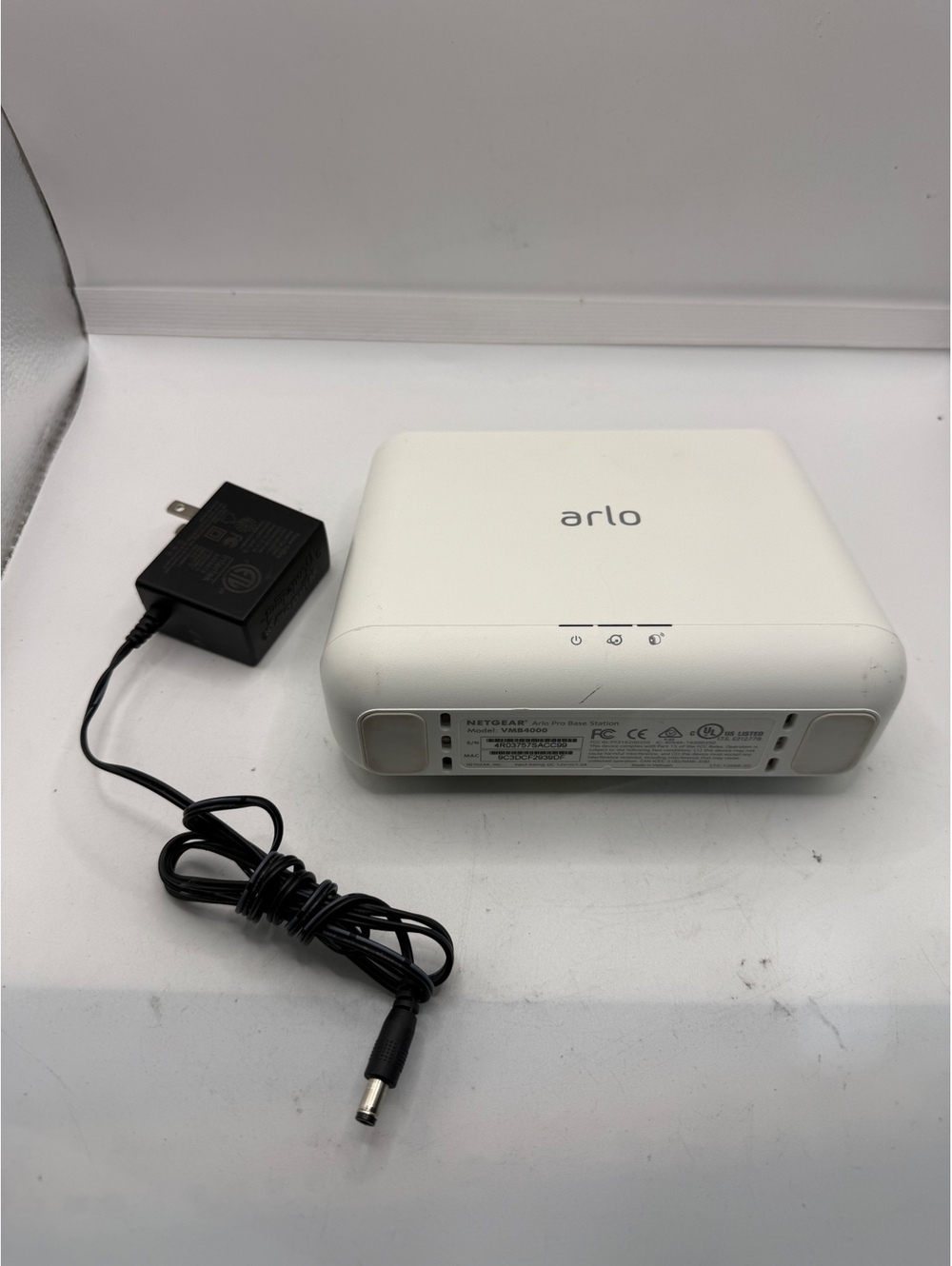 NETGEAR Arlo Pro Base Station VMB4000 Security Camera Hub w/ Power Adapter